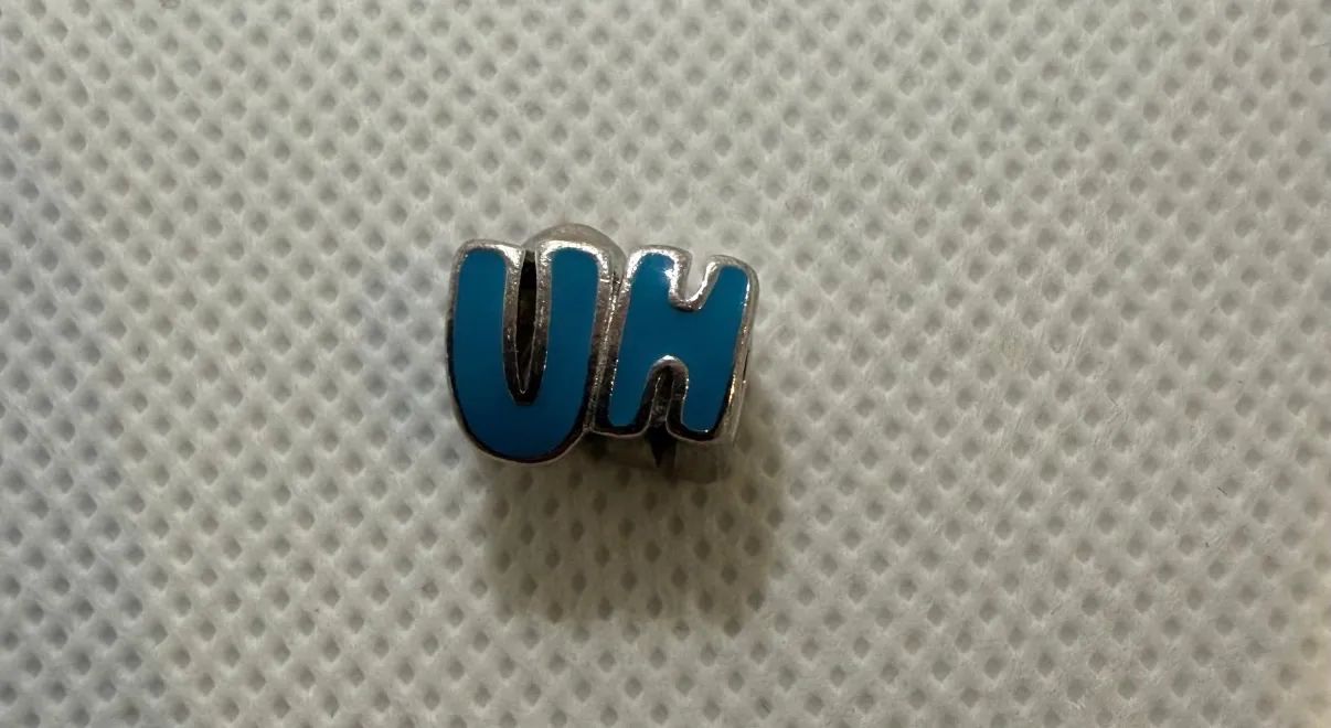 Charm / Berloque Uh