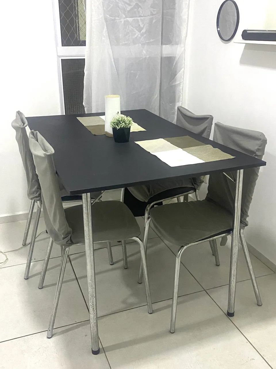 Mesa Retangular pra 4 ou 6 Cadeiras  - Foto 2