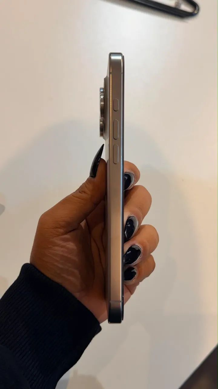 iPhone 16 pro max 256GB cinza  - Foto 4