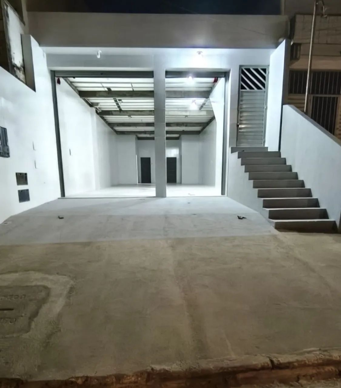 Aluga-se galpão 6 X 15 (90 m²)  - Foto 2