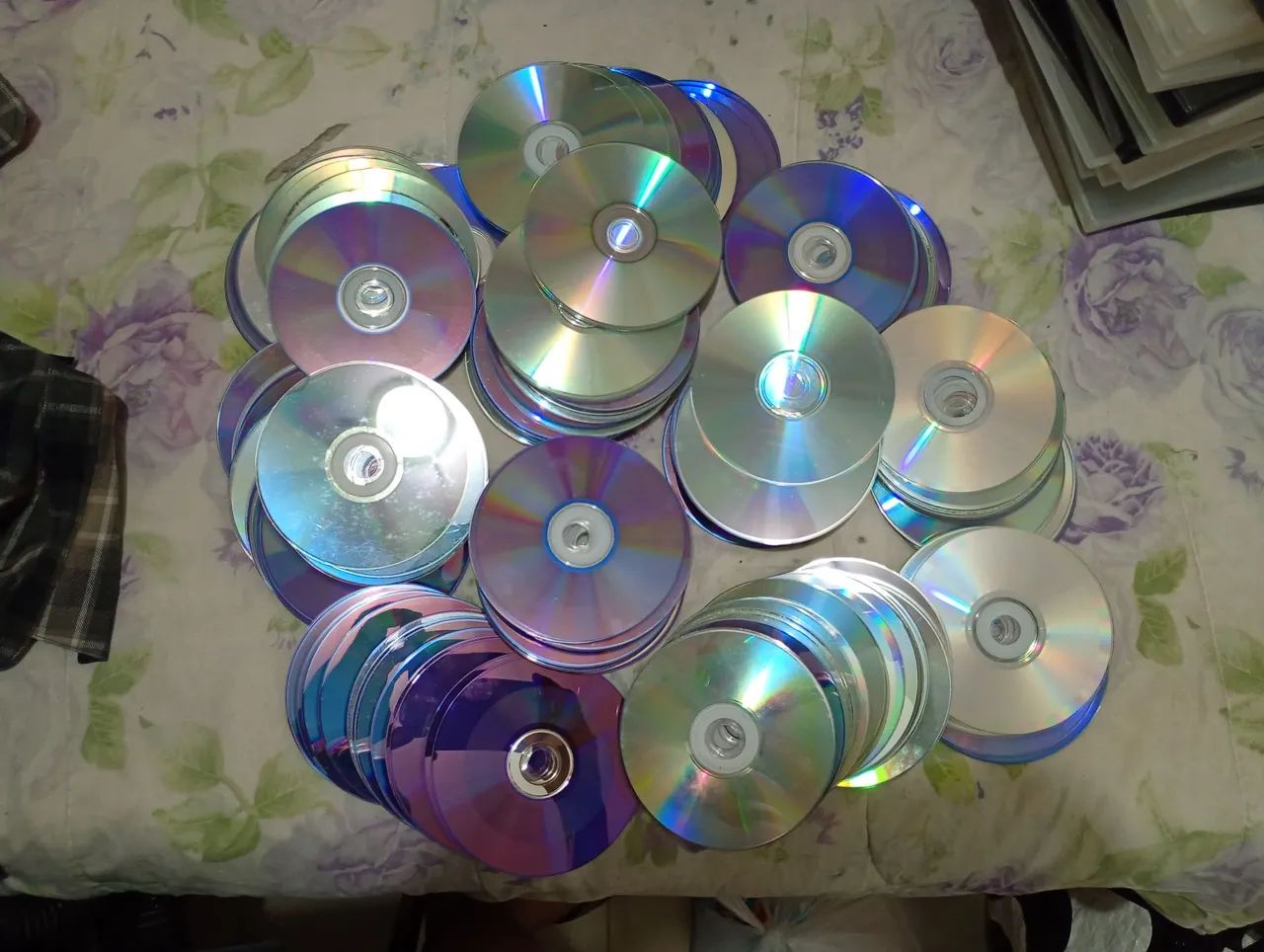 200 cDs decorativos no precinho