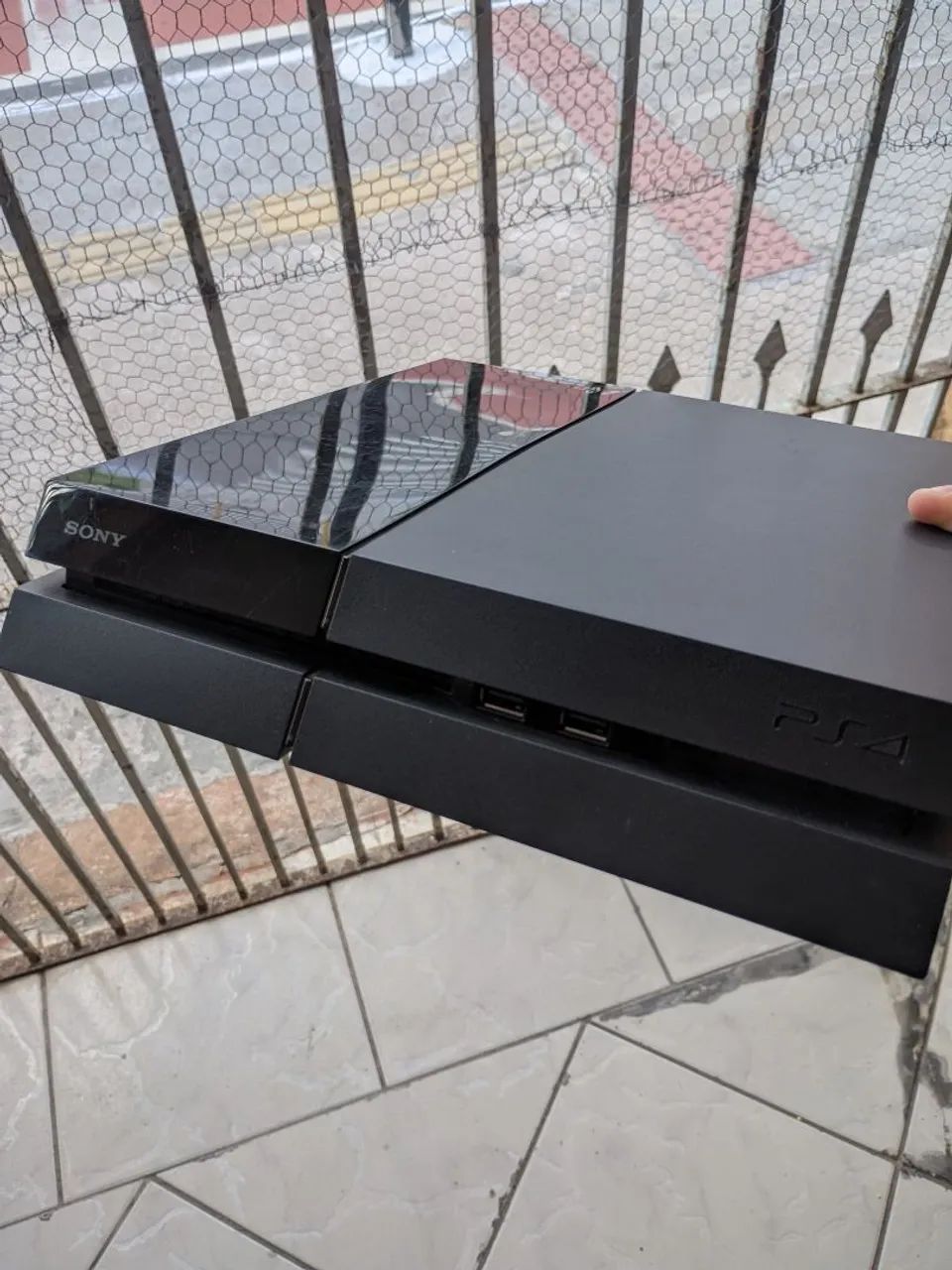 Ps4 FAT sem controle funcionando perfeitamente  - Foto 2