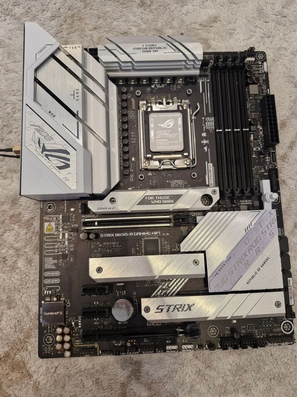 ROG STRIX B650-A GAMING WIFI ジャンク品 Placa Mãe Rog Strix B650-A Gaming Wifi recondicionada - Peças de