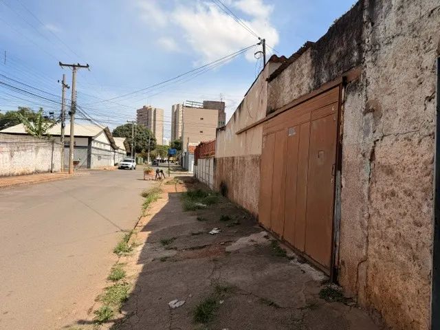 Terreno com Duas Casas Alugas - Foto 3
