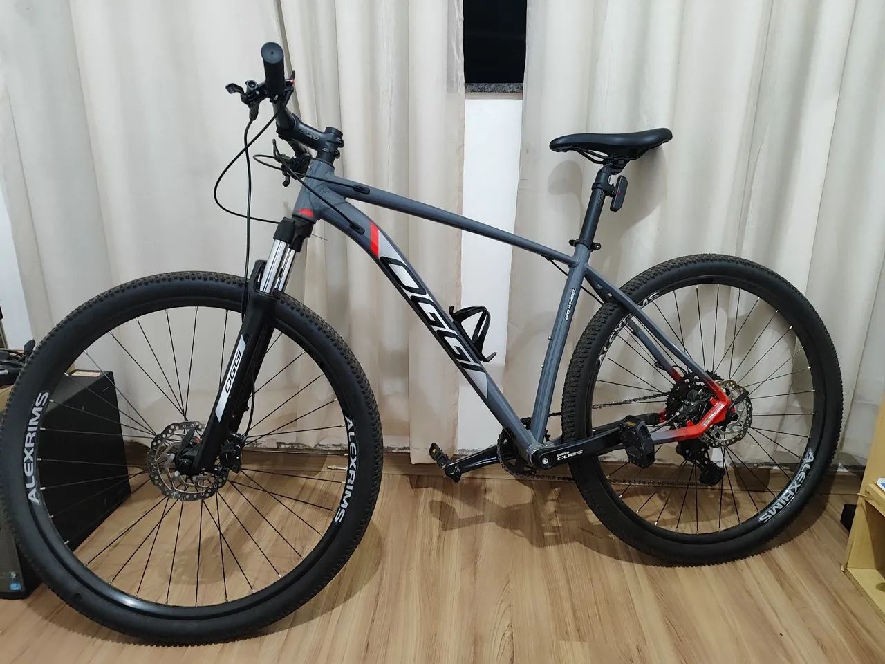 Bicicleta  - Foto 3