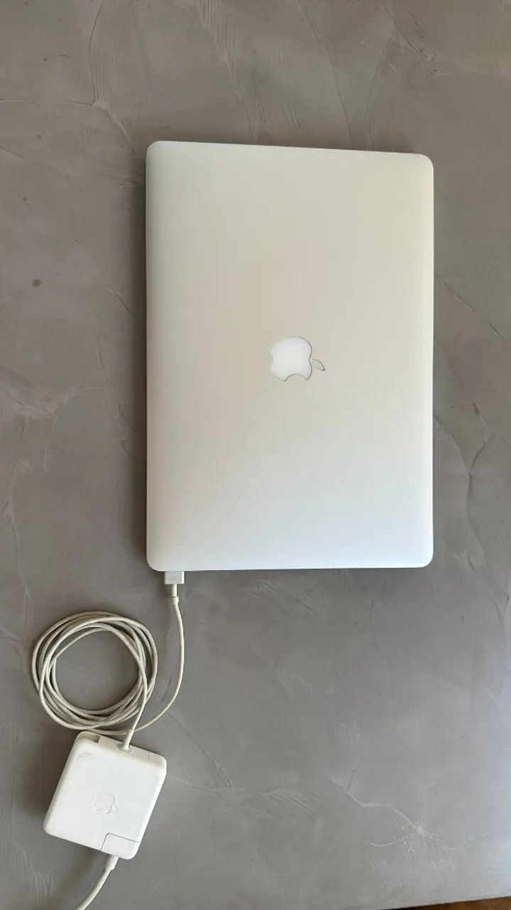 Apple MacBook Pro (Retina, 15-inch, Mid 2015) - Notebooks