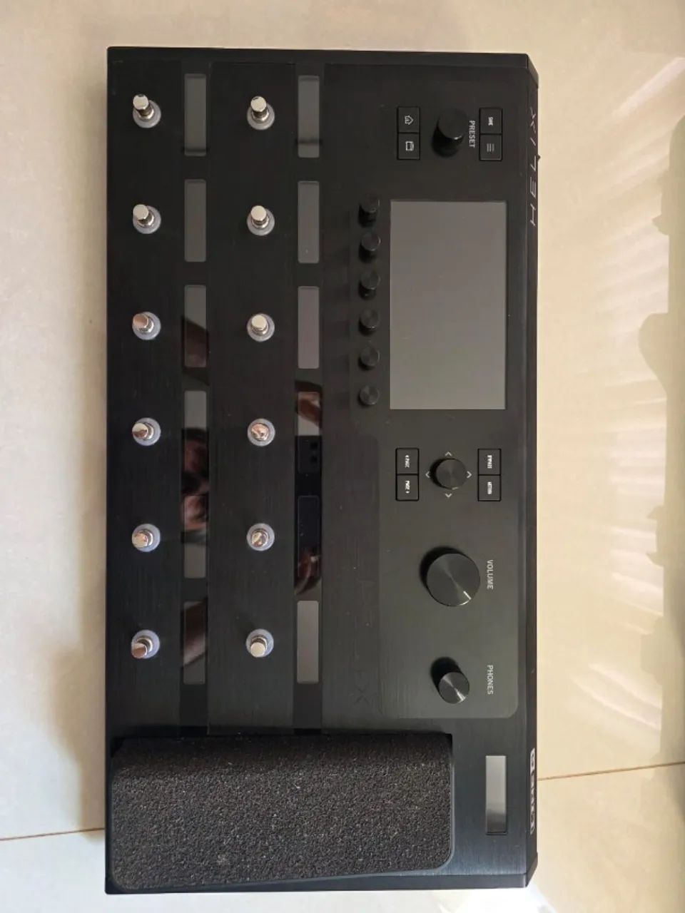 Line 6 - HELIX Floor