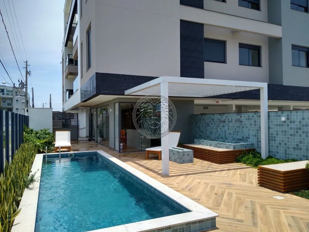 Apartamento Á Venda de 2 Dormitórios no Campeche - Foto 2