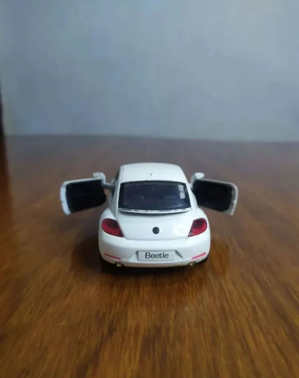 Miniatura carrinho NEW BEETLE (de metal) - Foto 4