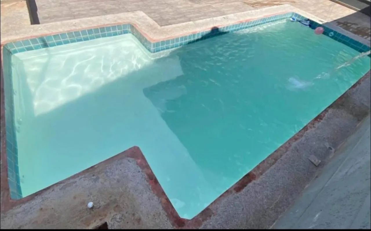 Piscina de 7 metros com prainha ?