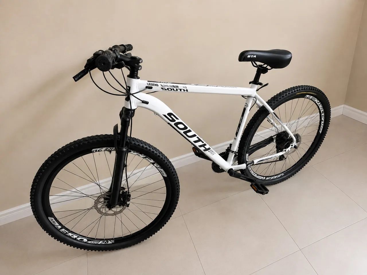 Bicicleta South Aro 29 MTB com Suspensão e Freio a Disco