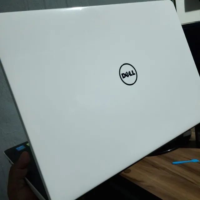 Notebook dell i5 com 16 de ram e video integrado (mega conservado)