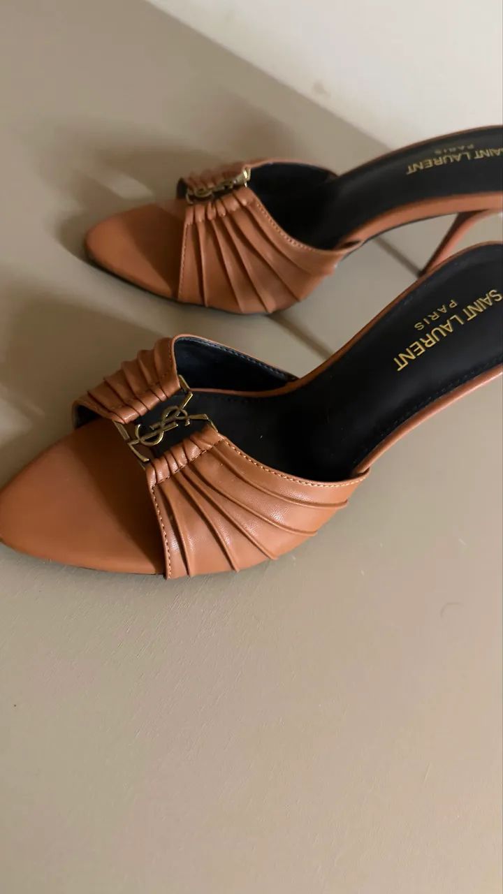 Sandália yves saint laurent - Foto 2