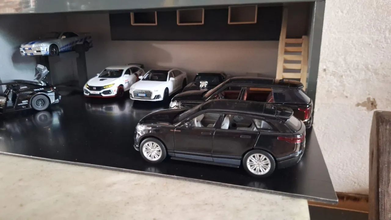 Vendo miniaturas 1/32 som e luzes - Foto 4
