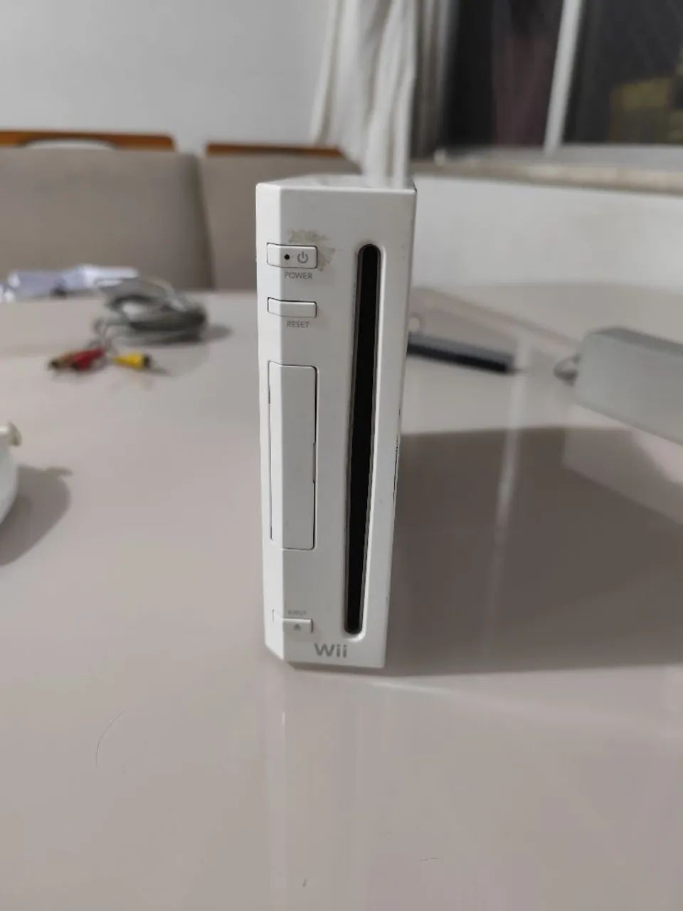 Vídeo game Nintendo wii branco com controle e micro SD - Foto 3