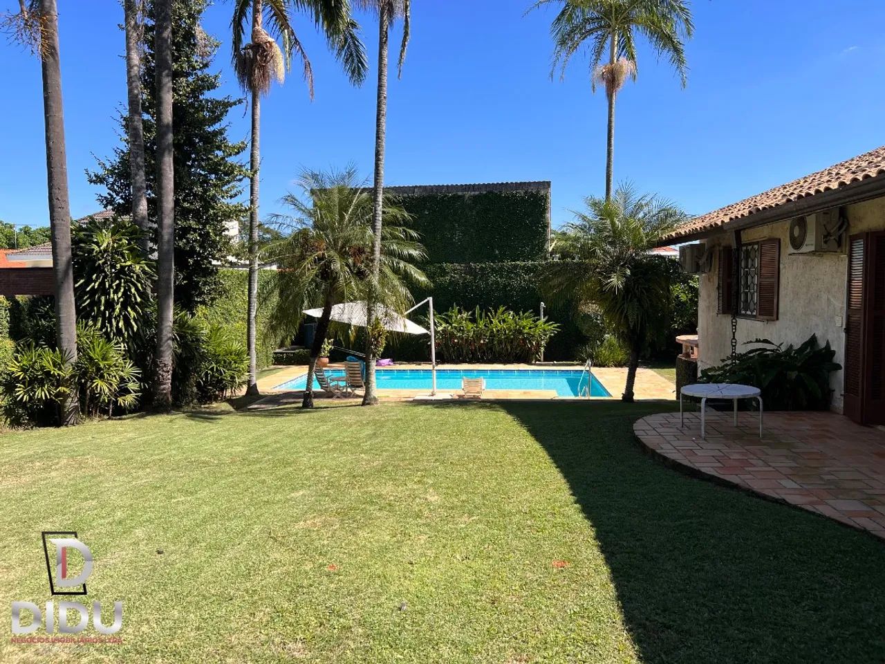Casa para venda em Interlagos com 5 quartos, sendo 3 suítes, 370m² - Foto 3