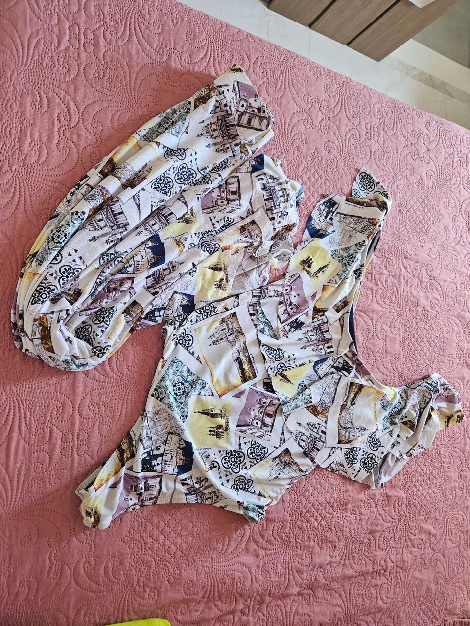 Saída de banho + maiô
