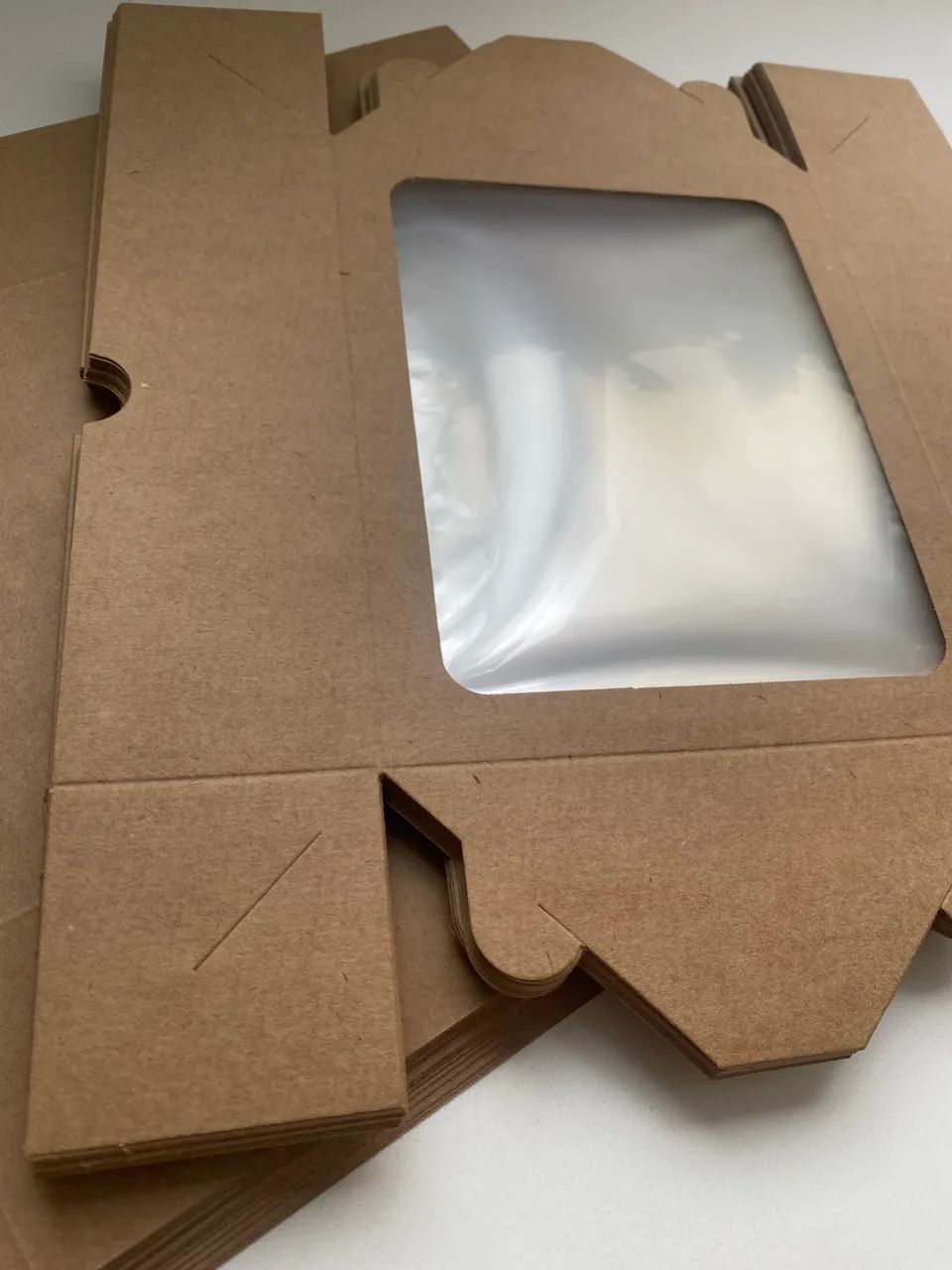 Caixa de papel kraft com visor - Foto 2