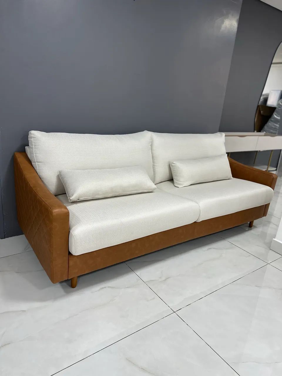 SOFÁ ALBERT 2 LUGARES NATURAL/CARAMELO MOVEIS ESTRELA - Foto 2