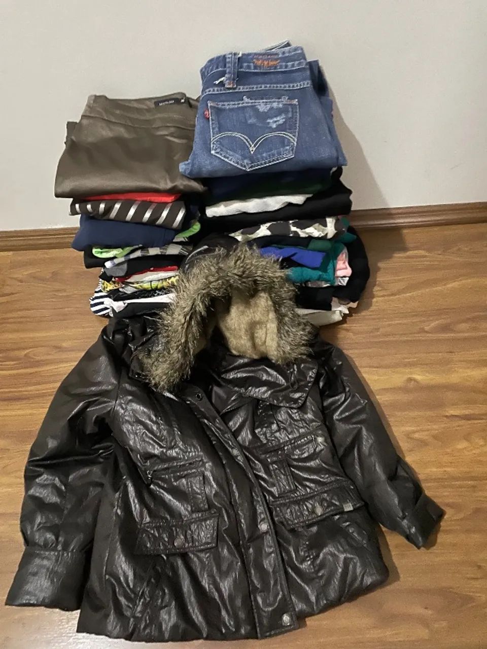 Vento lote de roupas e calçado