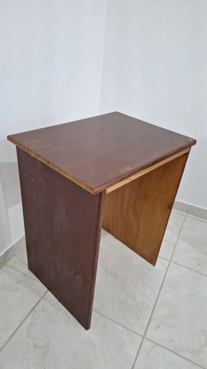Escrivaninha mogno - Foto 2