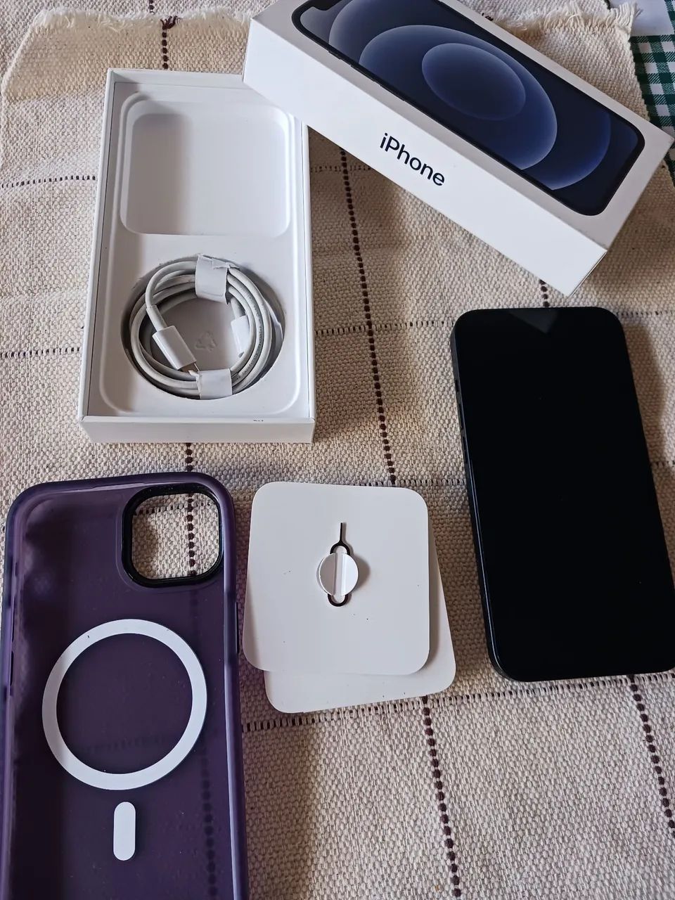 IPhone 13 256GB preto  - Foto 3