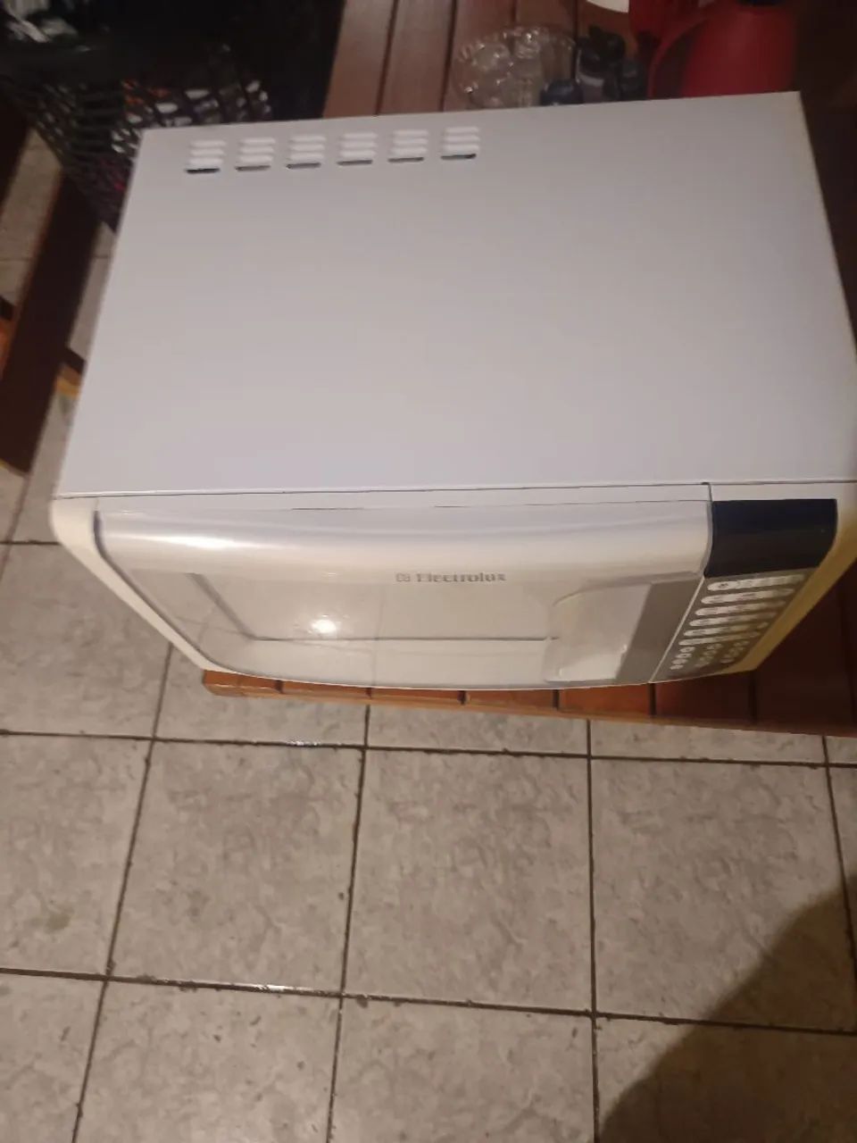 Microondas Eletrolux 30 litros muito conservado  - Foto 2