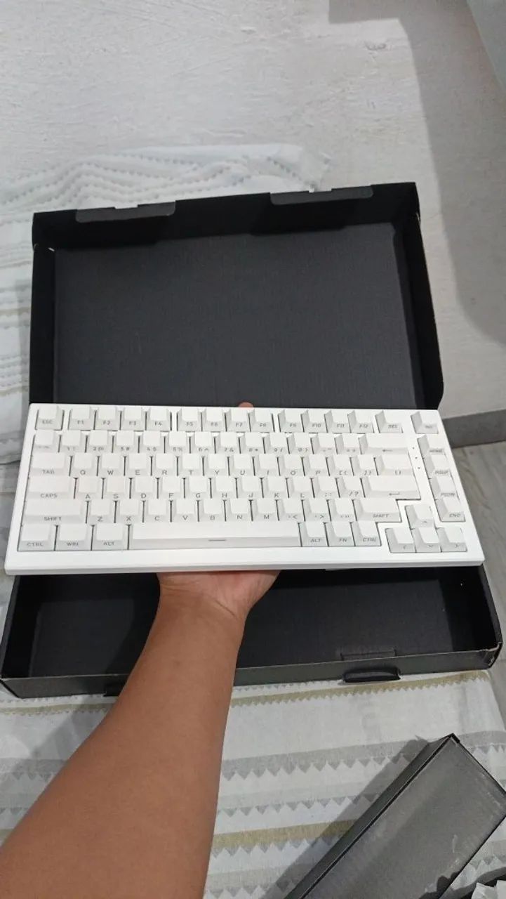 Vendo teclado magnético akko Fun 75HE 