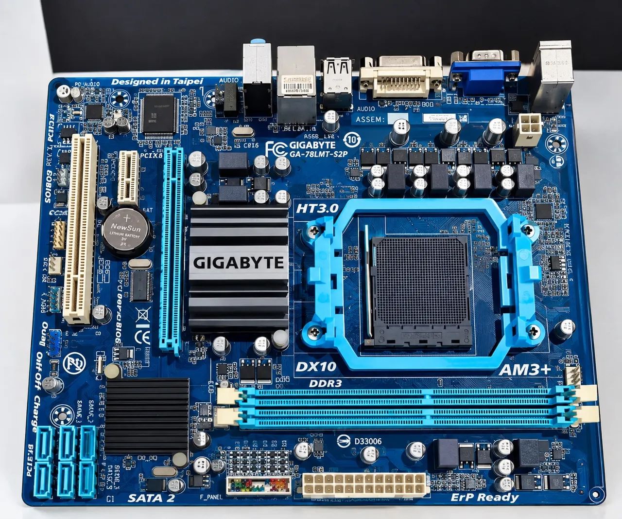 Placa-Mãe Gigabyte GA-78LMT-S2P AM3+ DDR3 