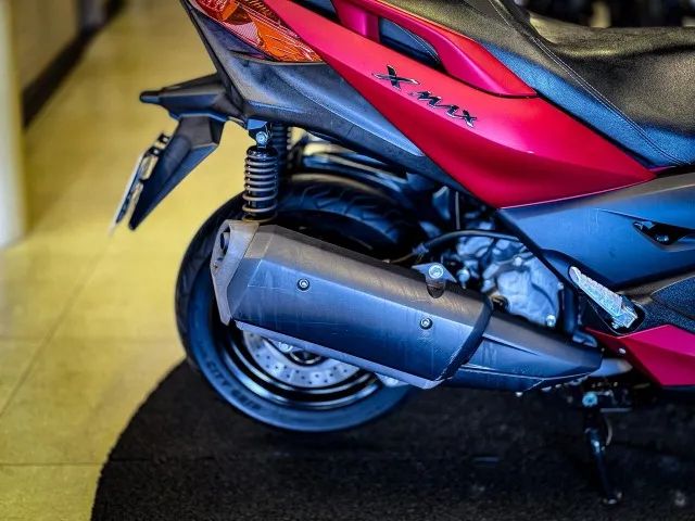 YAMAHA XMAX 2021 - Foto 2