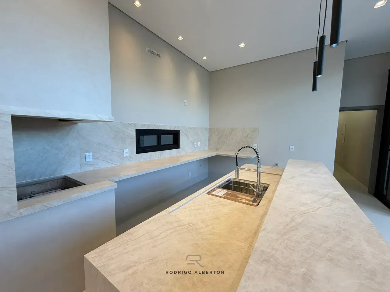 Casa Terrea, Moderna, com 160m²m, 3 suites, acabamento Premium. Florais do Parque - Foto 4