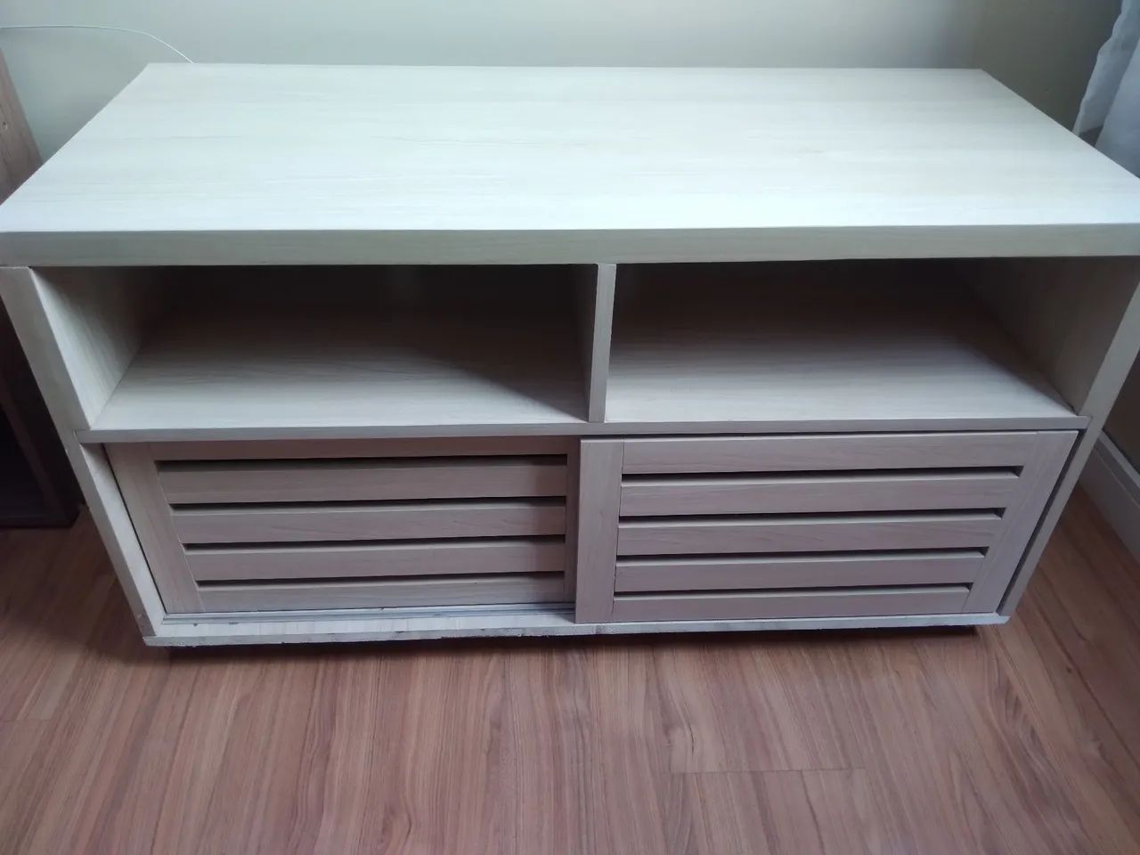 Rack para sala de estar.