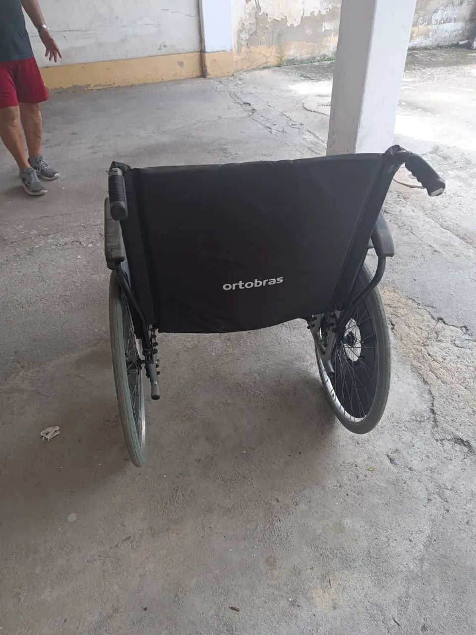 Cadeira de Rodas grande dobravel 150kg - Foto 3