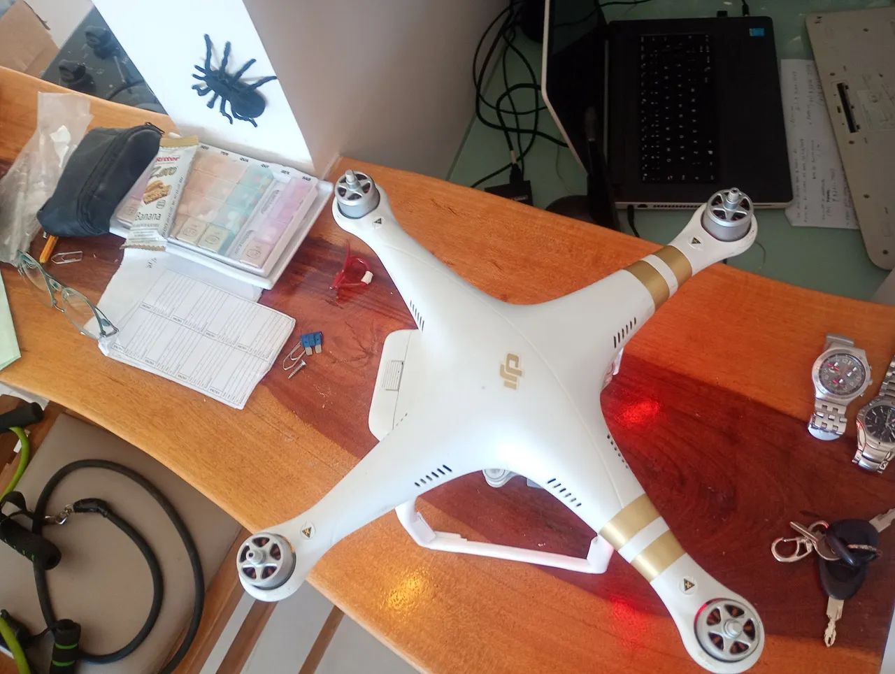 DRONE PHANTOM 3 Profissional com 2 baterias  - Foto 2