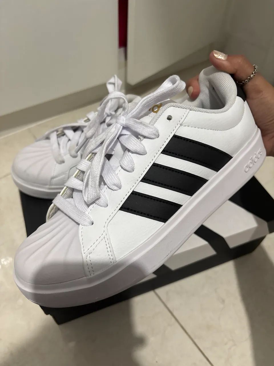 Tênis Adidas branco original nunca usado! - Foto 4