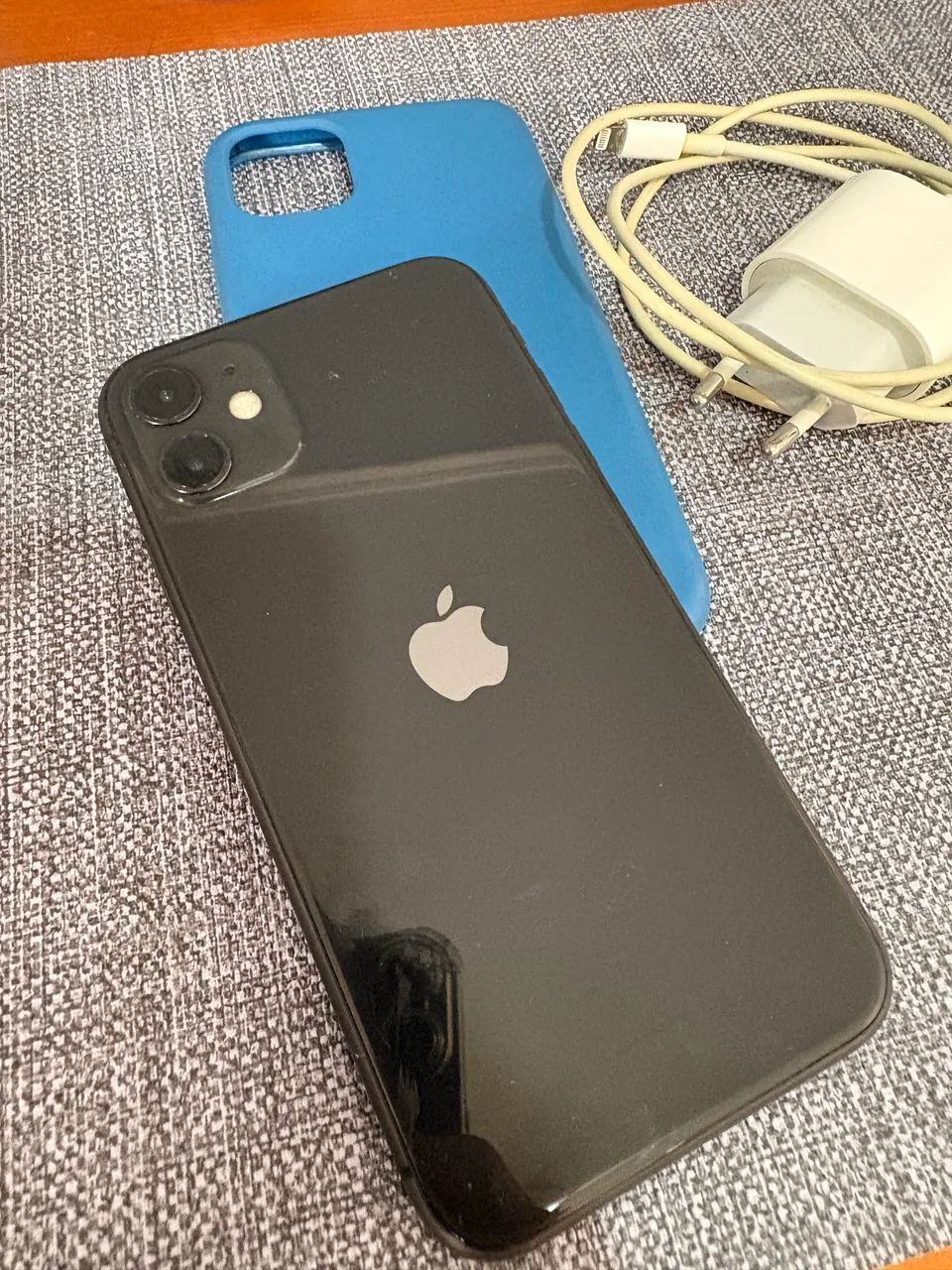 iPhone 11 em perfeito estado - 64gb  - Foto 3
