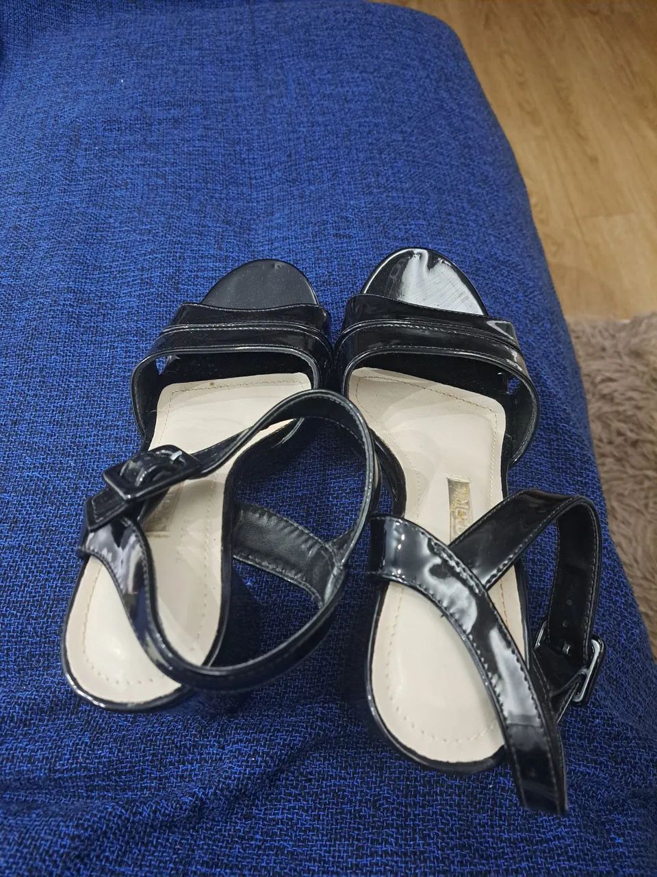 Sandália Preta de Salto - Foto 5