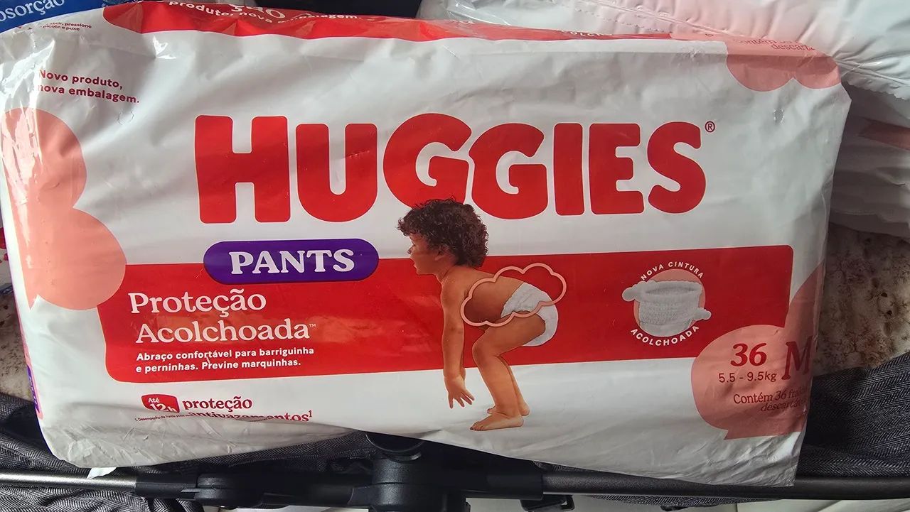 FRALDA HUGGIES TAMANHO M DIVERSAS - ACEITO TROCA - Foto 3