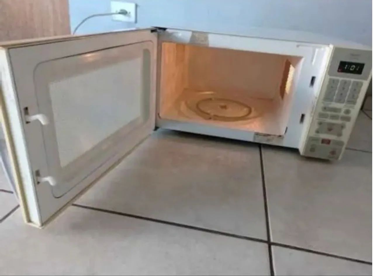 microondas brastemp, com grill, 30 litros, 127v, funcionando perfeitamente  - Foto 5