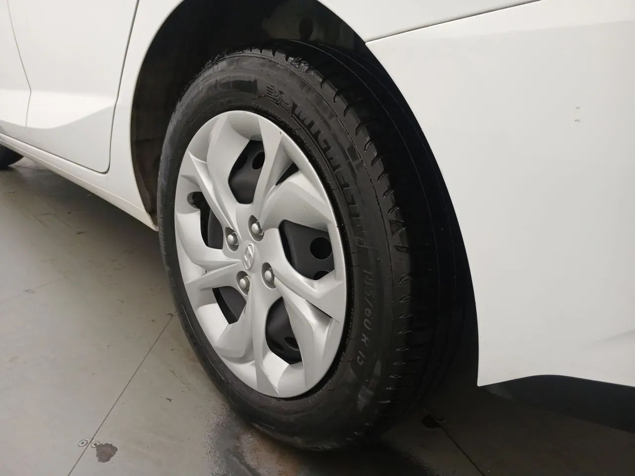 Hyundai HB20S Comfort Plus 1.0 TB Flex 12V Mec., foto 12 de 18