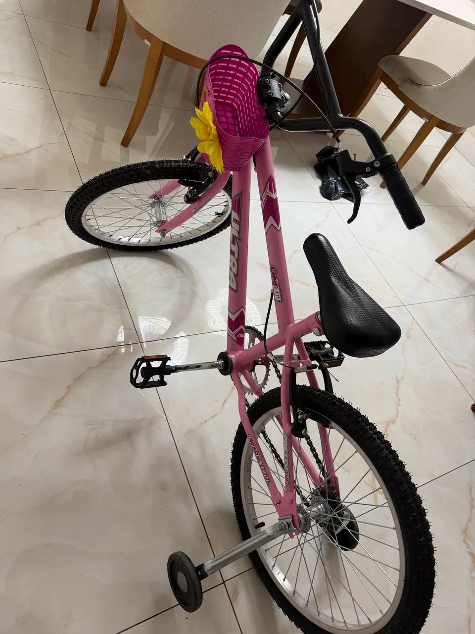 Bicicleta infantil nova