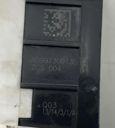Fechadura Porta Tras Esq Mercedes Benz C180 2013 - Peças para