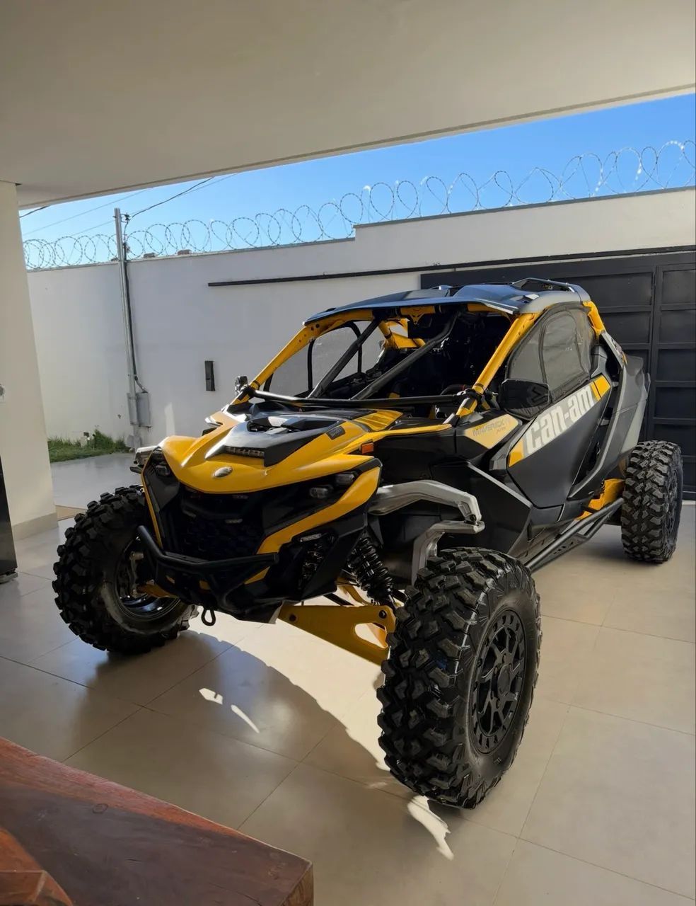 UTV CAN-AM SSV MAV R XRS