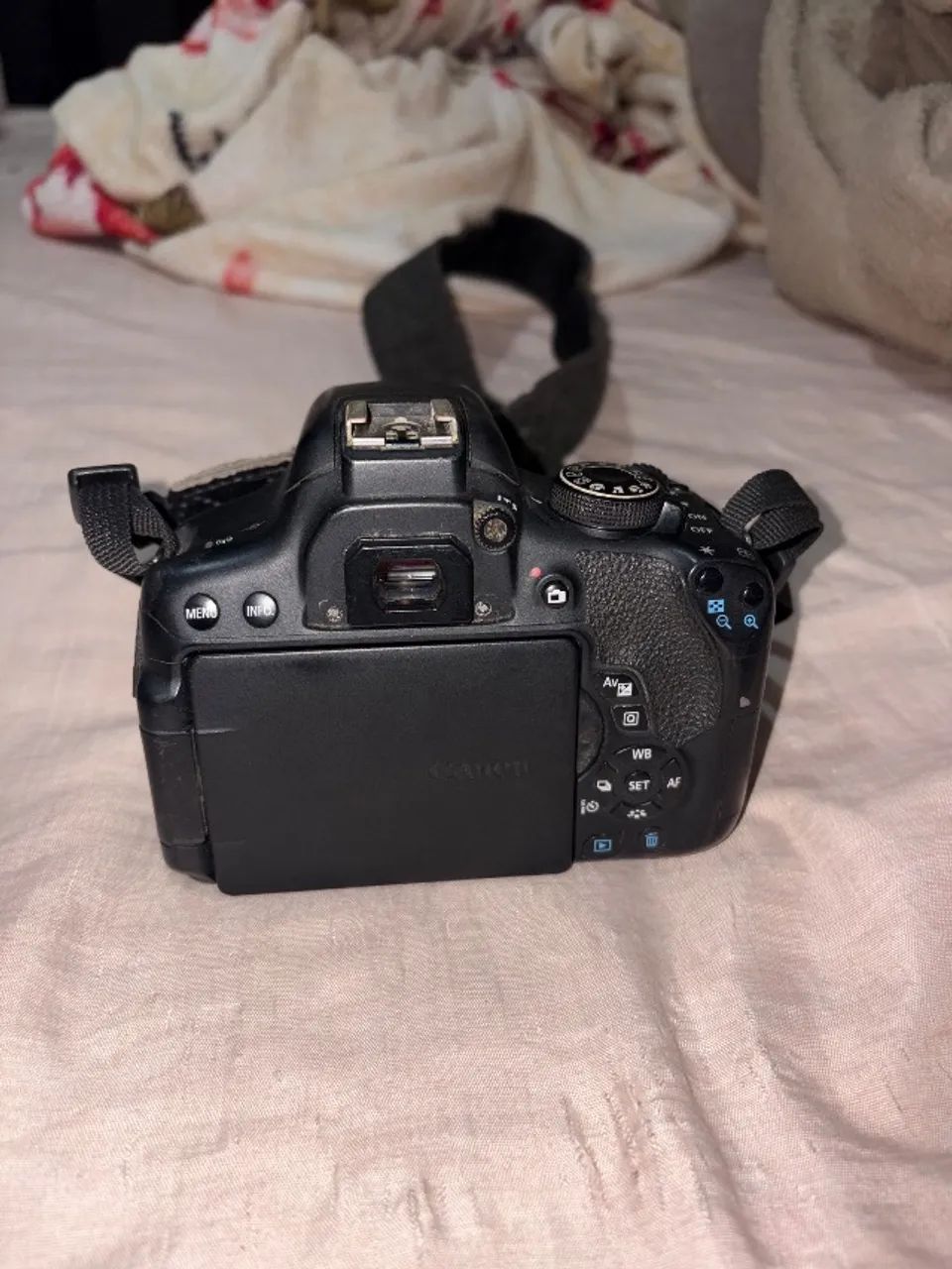 Câmera T6i + LENTE 24mm - Foto 2