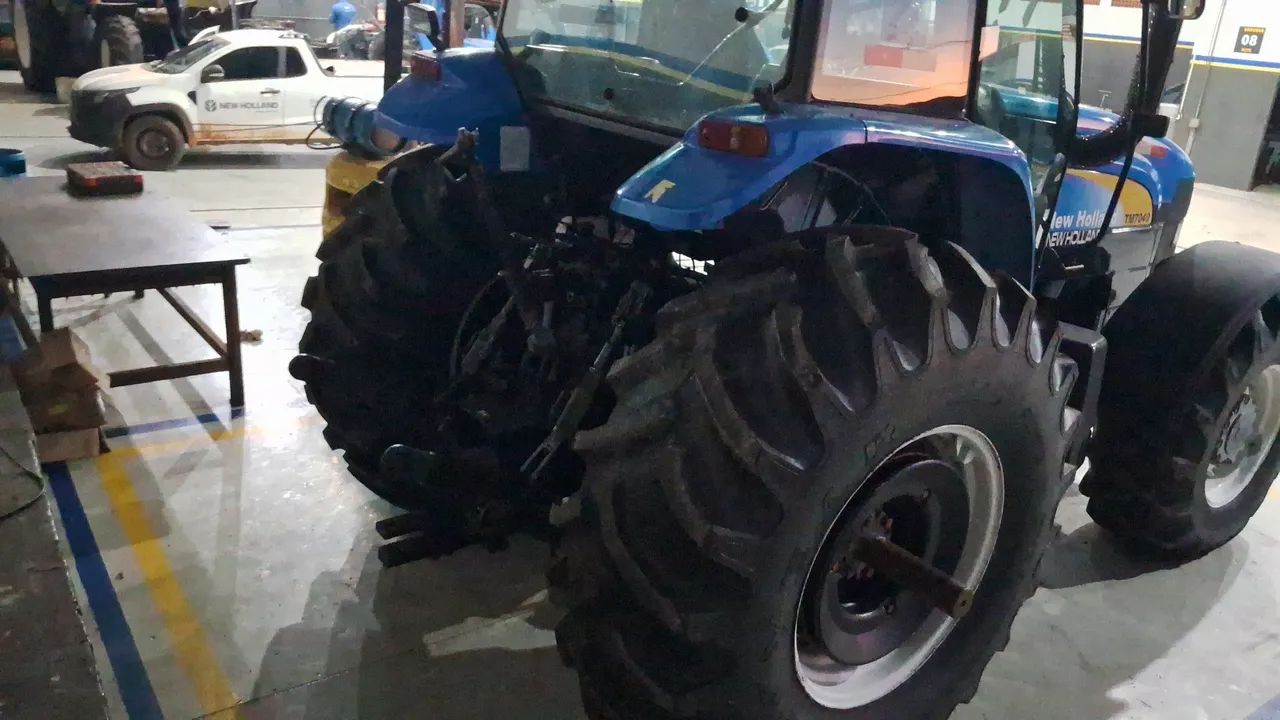 TRATOR TM7040  - Foto 4