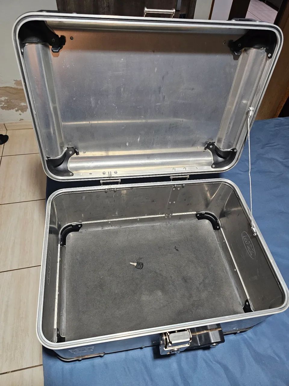 Báu / Bauleto de Moto SCAM - Ushuaia 59 litros - Foto 5