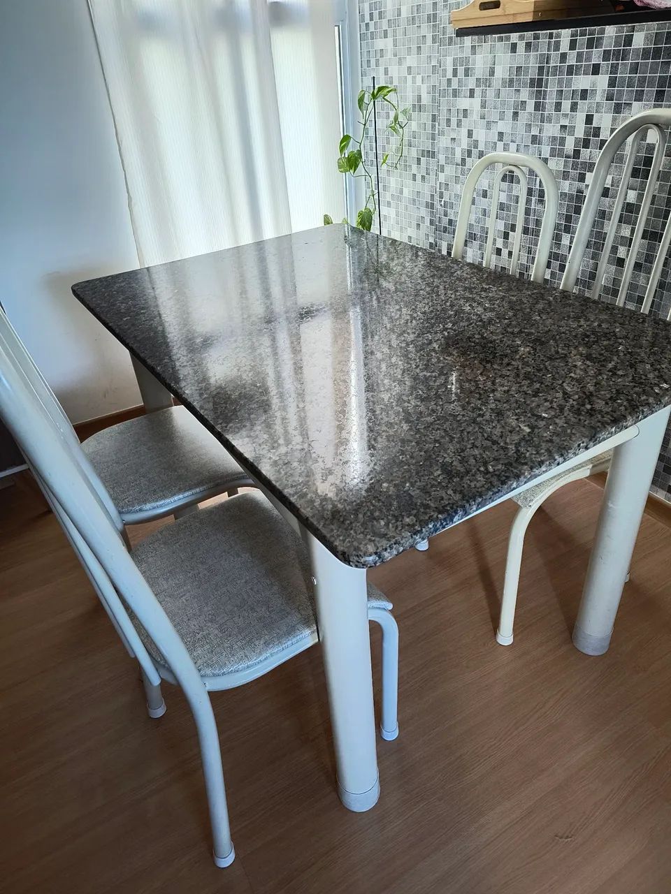 Mesa granito 4 cadeiras  - Foto 4