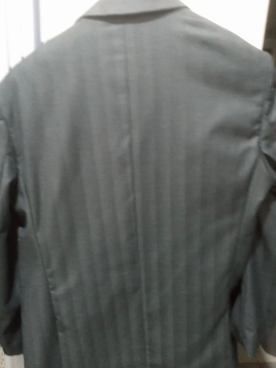 Vendo conjunto. Paletó boa qualidade - Foto 3