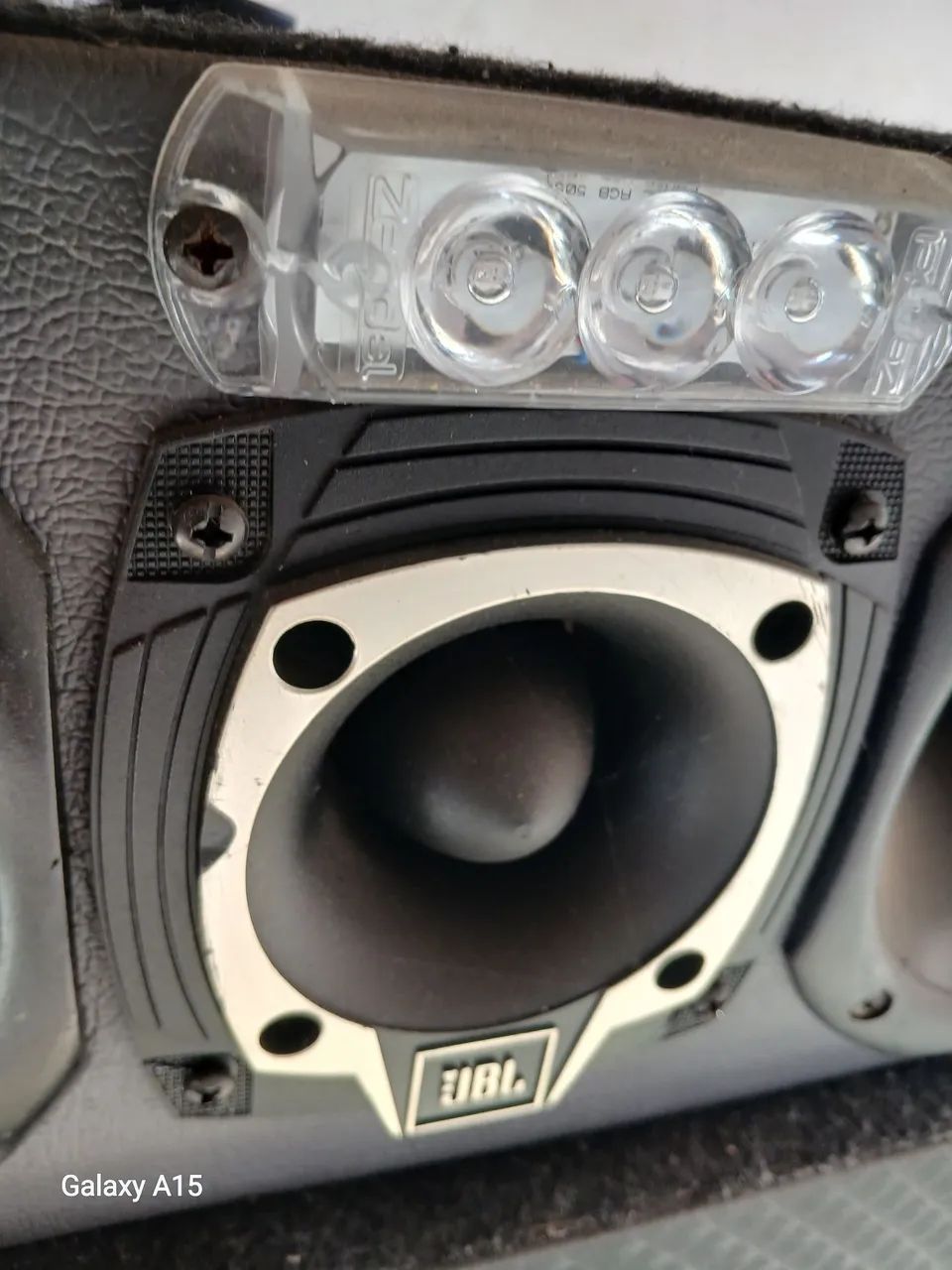 Twitter jbl