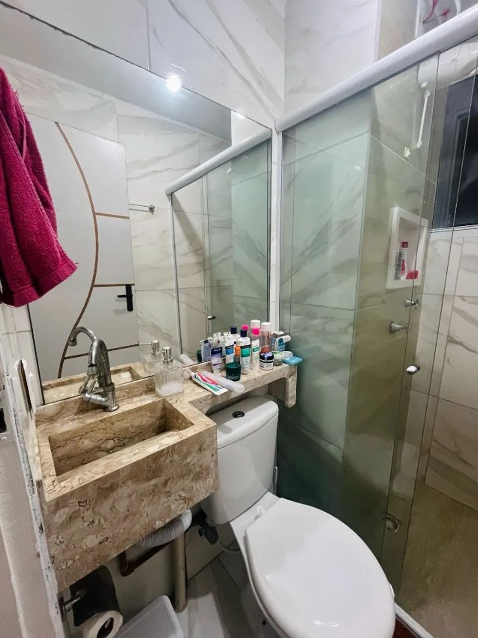 Apartamento 2/4 mobiliado, nascente